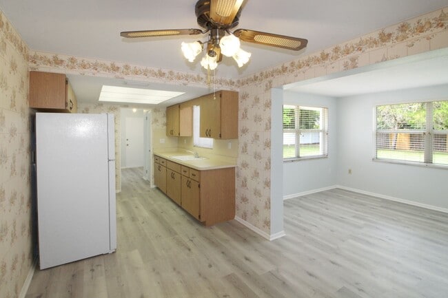 Building Photo - Nokomis Annual Home for Rent