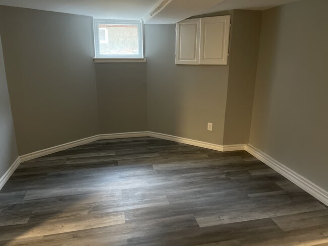 Building Photo - 133 Essex St