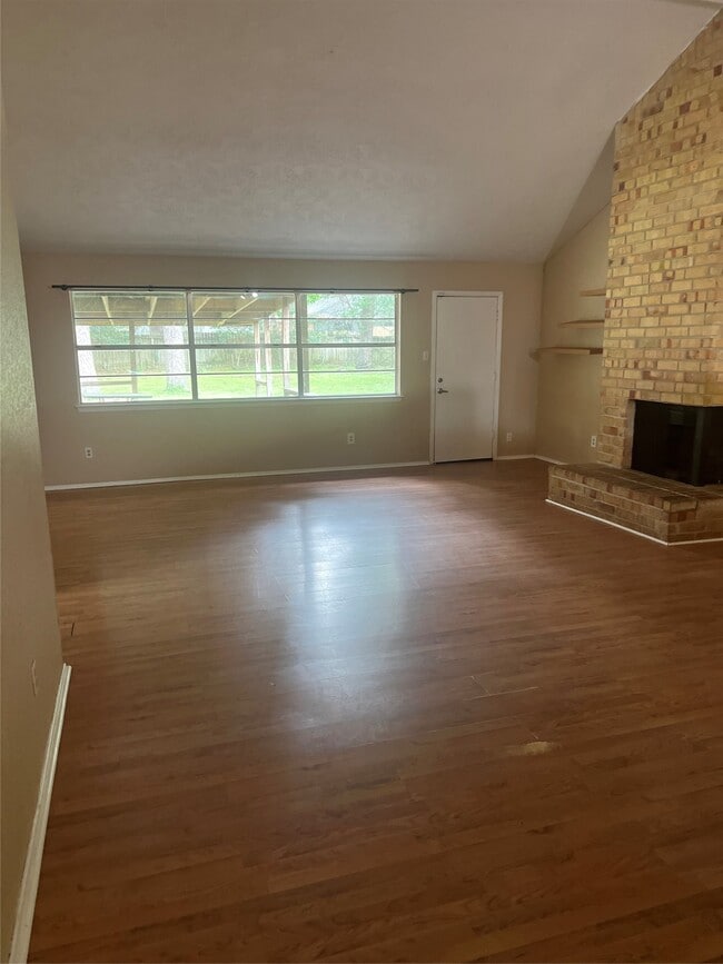 Foto del edificio - 6507 Bridgegate Dr