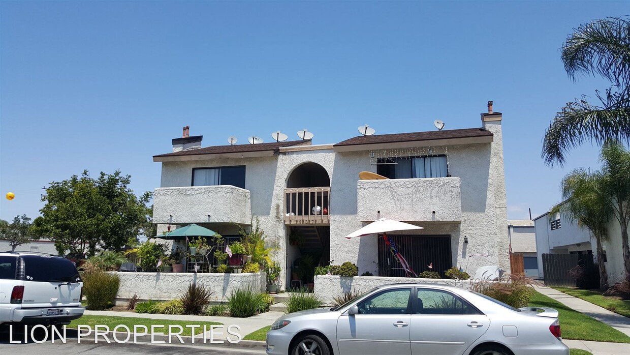 Foto principal - 8071 Constantine Dr