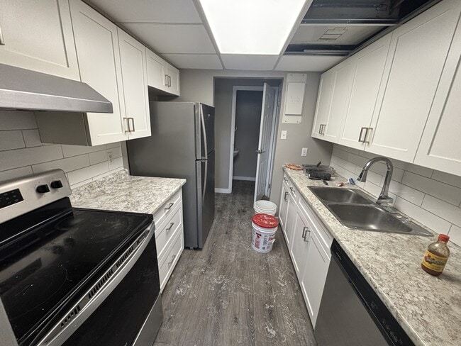 Building Photo - 499 Albert St