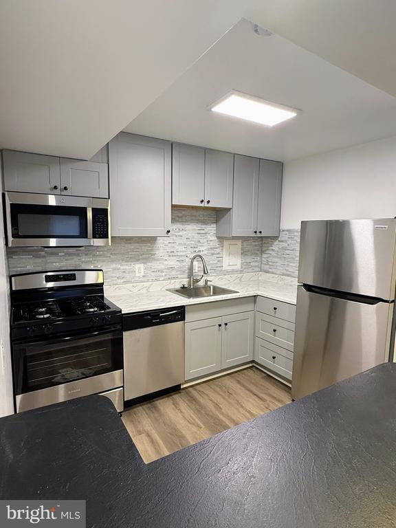 Foto del edificio - 30 Canterbury Square