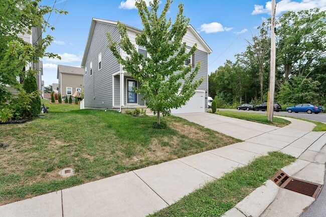 Photo - 317 Sportsman Dr House