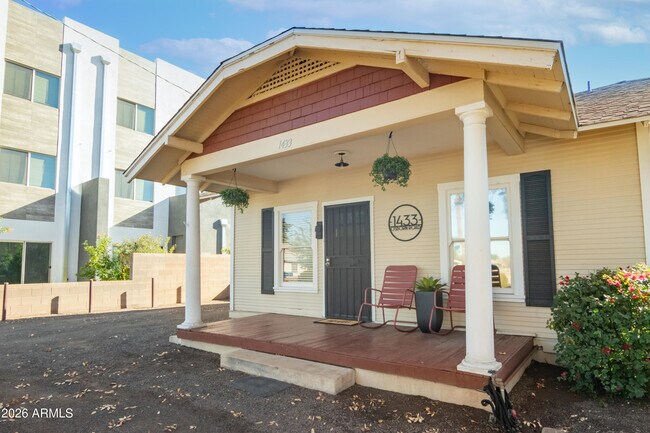 Foto del edificio - 1433 E Osborn Rd