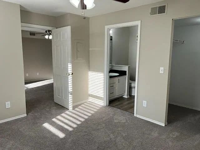 Foto del edificio - 831 Camargo Way