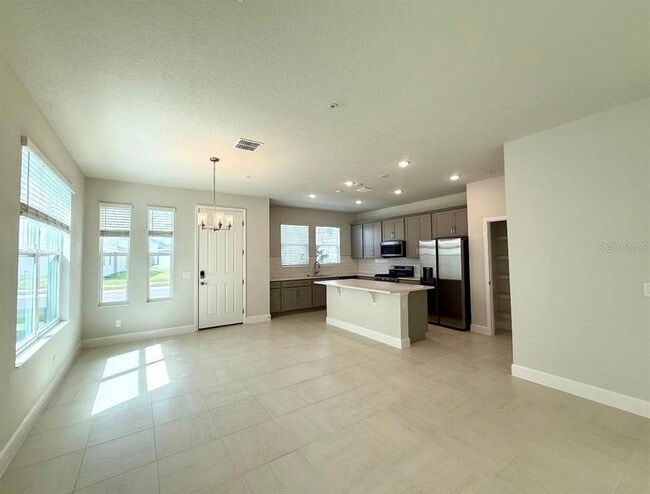 Building Photo - 377 Belmond Dr