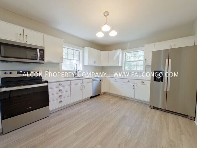 Foto del edificio - Marvelous Downtown Home! - Available Now!
