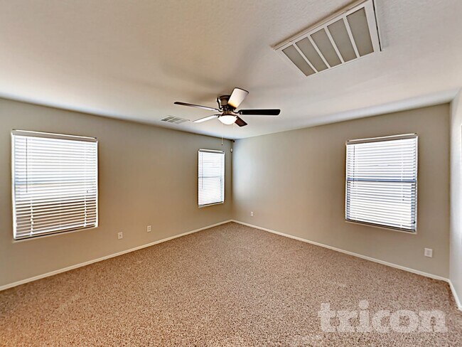 Foto del edificio - 3227 W Dancer Ln