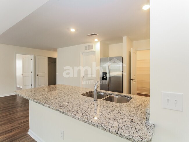 Foto del edificio - 1397 John Swann St