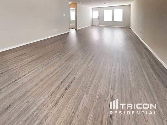 Foto del edificio - 5010 Everett Loop