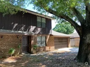 Building Photo - 1802 Stewart Pl