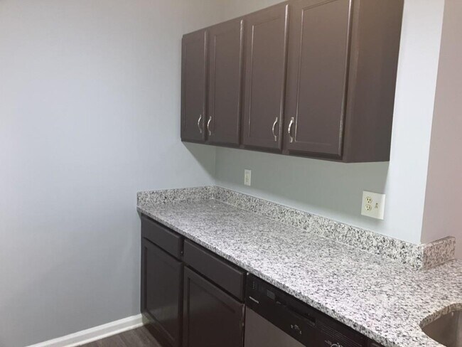 Foto del edificio - 7700 Bernardo Dr