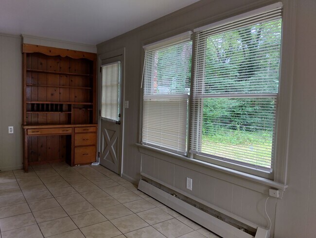 Foto del edificio - 1 bedroom 1 bath available in the City of ...