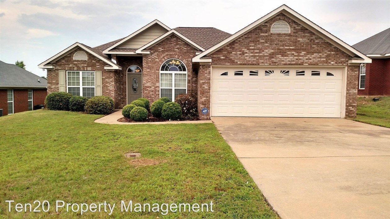 Primary Photo - 3 br, 2 bath House - 306 Lee Road 2138