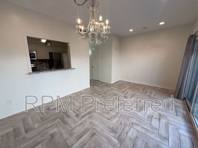 Building Photo - 1805 Stoney Brook Dr