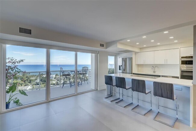Building Photo - 2841 N Ocean Blvd