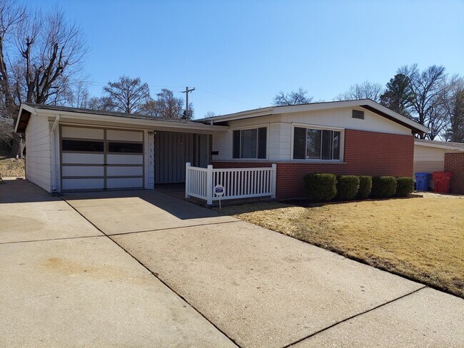 Building Photo - 1580 Gallant Fox Dr Florissant, MO