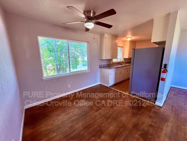 Building Photo - 1547 2nd Ave