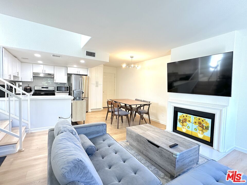 Foto principal - 2224 Duane St