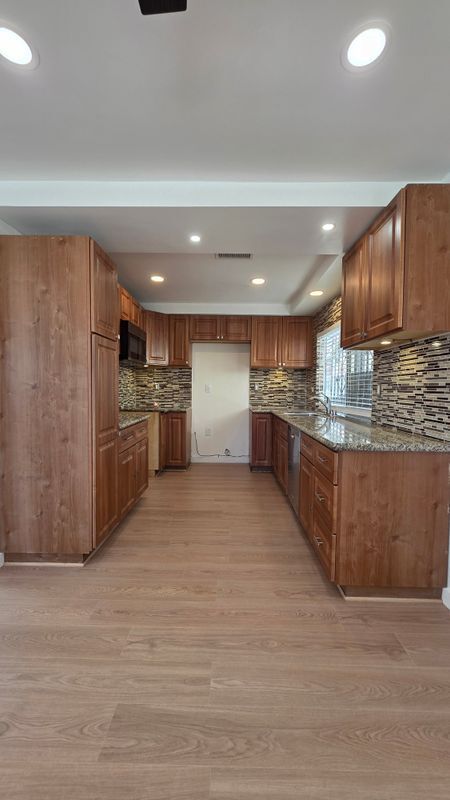 Foto del edificio - 210 S Paulsen