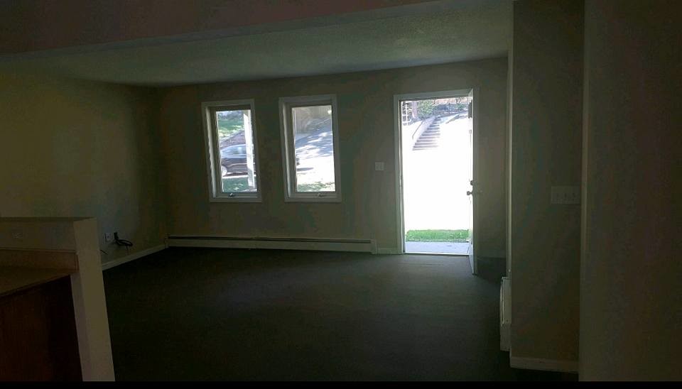 Primary Photo - 636 Cooke St