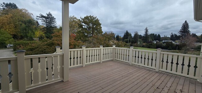 Foto del edificio - Beautiful Home With Incredible Views