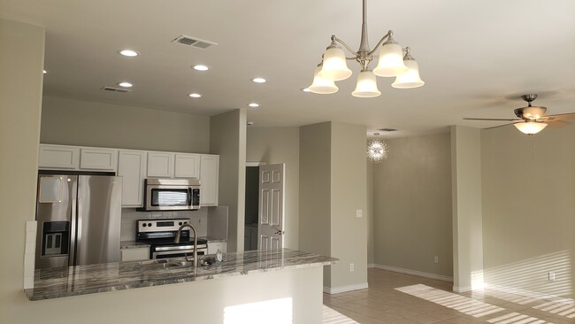 Building Photo - 15513 Palmira Ave