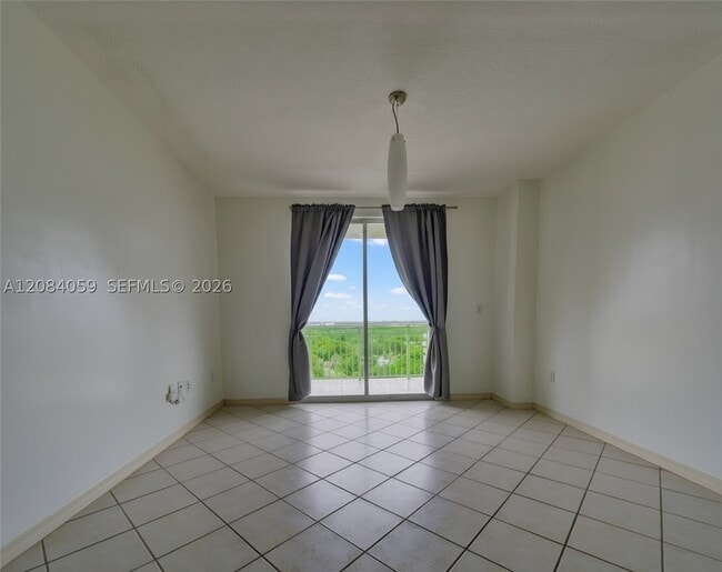 Building Photo - 3500 Coral Wy