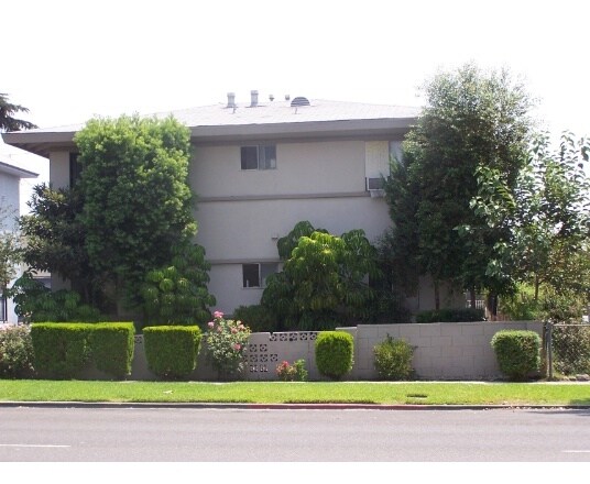Foto del edificio - 530 N San Gabriel Ave