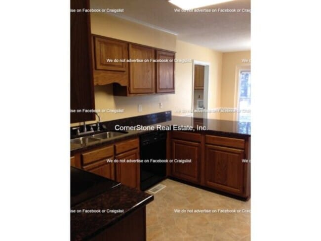 Building Photo - 6842 Towbridge Rd