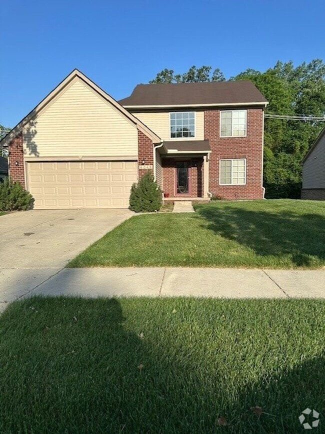 Building Photo - 6048 Treetops Dr