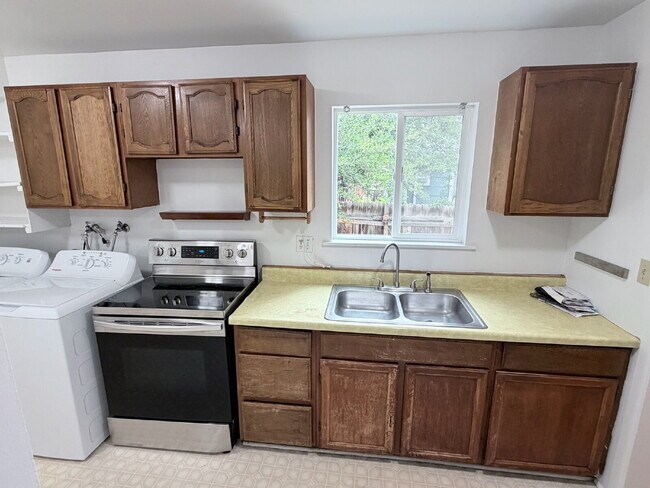 Foto del edificio - "Charming 2-Bed, 2-Bath Single Family Home in Boulder!"