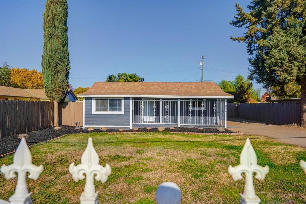 Primary Photo - 1006 W California Ave