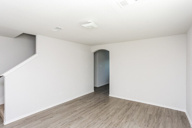 Foto del edificio - 1511 Mark Ln