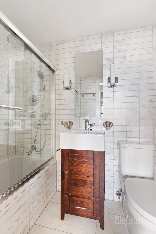 Foto del edificio - 116 Central Park S