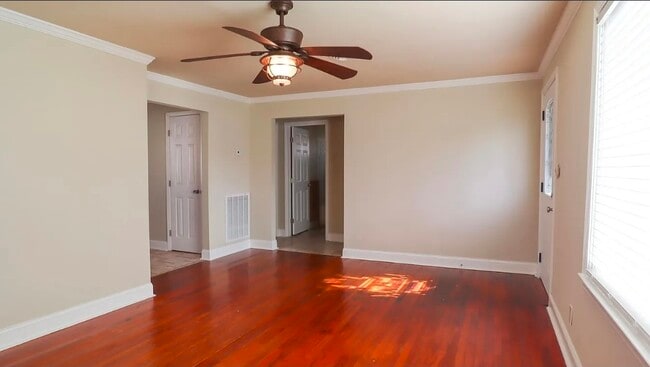 Building Photo - 1352 King Mill Pike