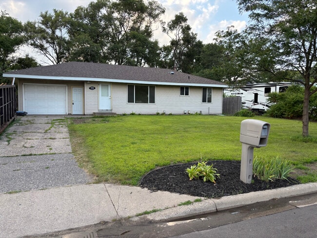 Building Photo - 8100 Ingberg Trail