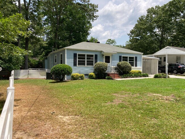 Building Photo - Updated 2/1 House in Garden Lakes- $1,150