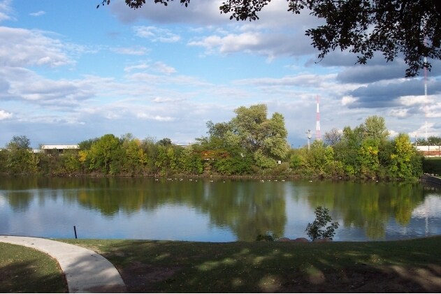 - Straford Lakes