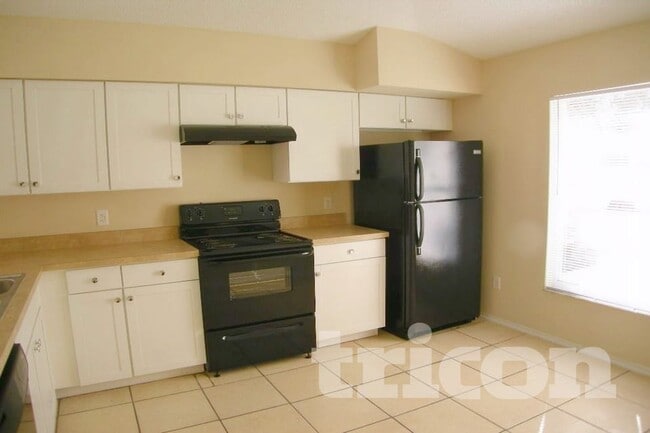 Foto del edificio - 2680 Chatham Cir