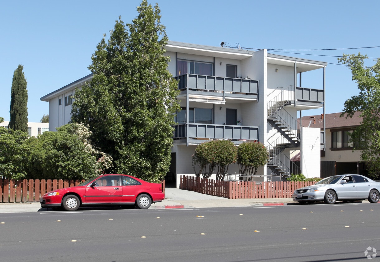 Building Photo - 1120 Arguello St