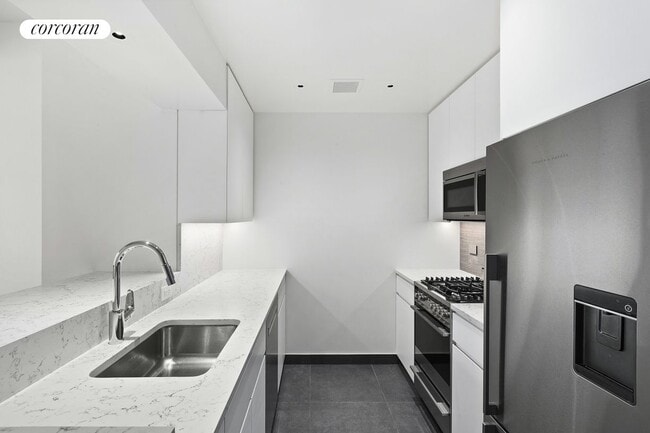 Foto del edificio - 305 E 63rd St