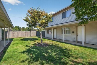 Building Photo - 470-470 W Gloucester St