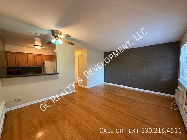 Building Photo - 253 Uteg St