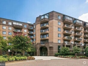 Building Photo - 2111 Wisconsin Ave NW