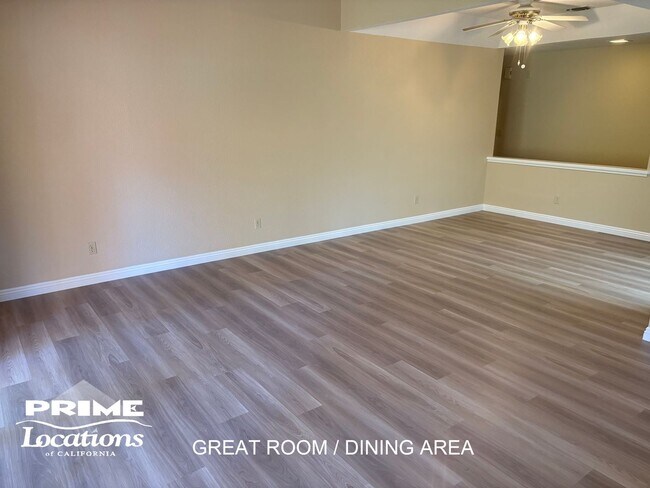 Foto del edificio - Updated Roseville 2 bedroom 2 bath Gem