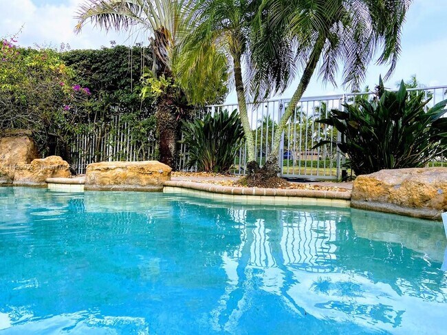 Foto del edificio - 3898 Falcon Ridge Cir