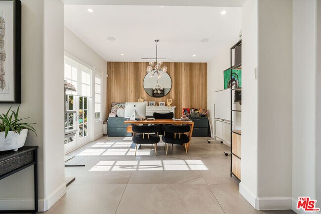 Foto del edificio - 3880 Prado del Trigo