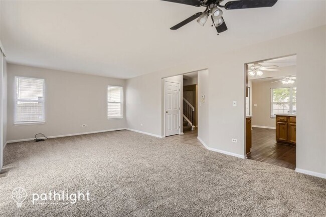 Foto del edificio - 4102 Brenton Dr