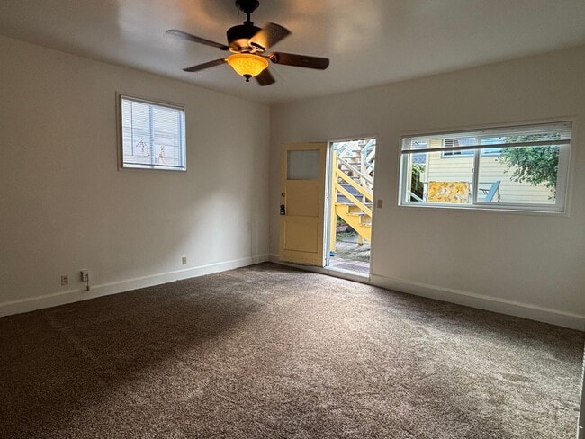 Building Photo - Second St (1186)